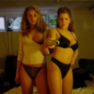 Nysgerrig biseksuel kvinde fra hovedstaden